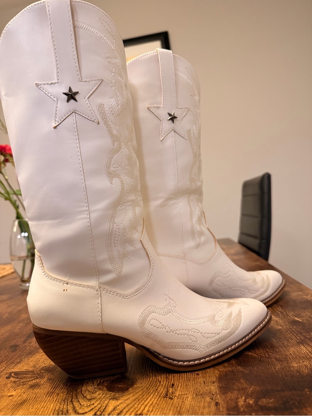 White Western Star Embellished Cowgirl Boots - Picture 2 of 7